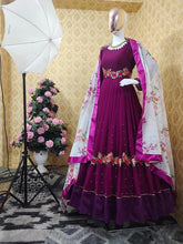 রেডিমেড জর্জেট এমব্রয়ডারি পার্টি ড্রেস